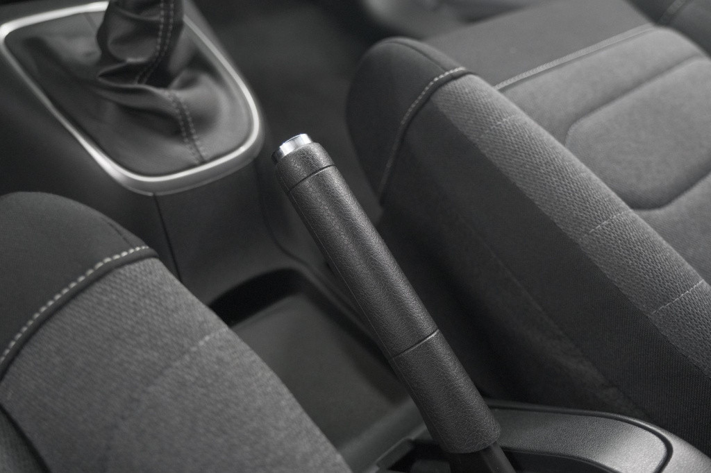 Citroen C3 puretech 110 shine | camera | navigatie | apple carplay | parkee