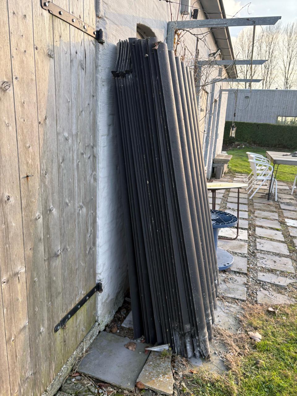 3 jaar oude cementvezel golfplaten