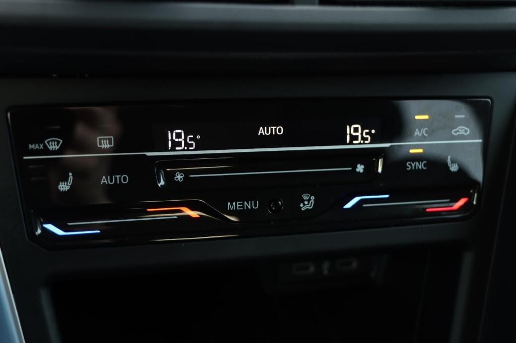 Volkswagen Polo 1.0 tsi life edtion 95pk dsg7 | adaptive | stoelverwarming 