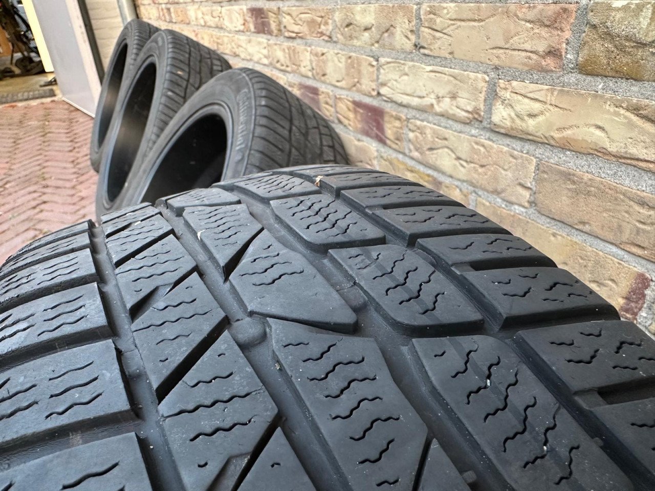 Velgen + winterbanden 16 inch 5x100 (VW polo, Seat Ibiza)