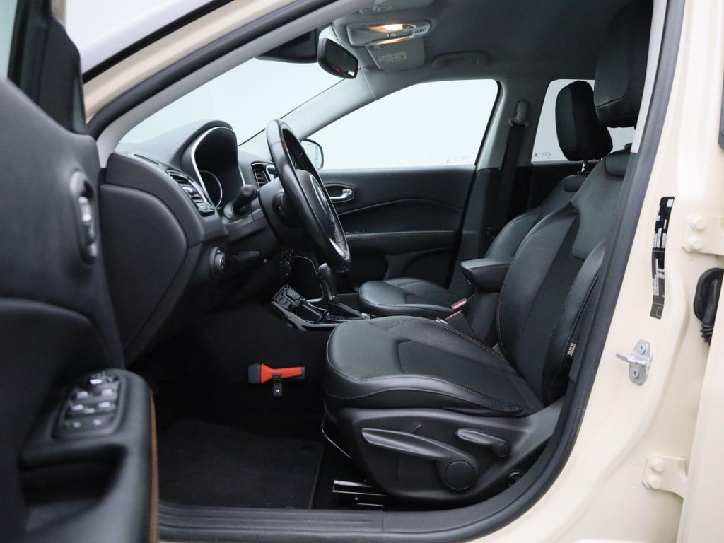Jeep Compass 1.3t limited | automaat | navigatie | apple carplay / android 