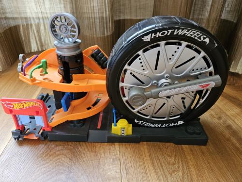 Hot Wheels bandenshop z.g.a.n.