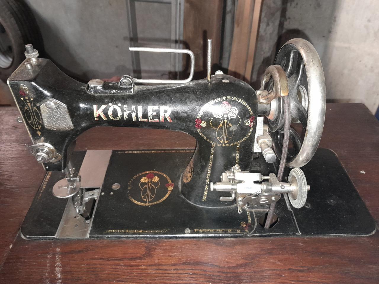 Ouderwetse  trapnaaimachine