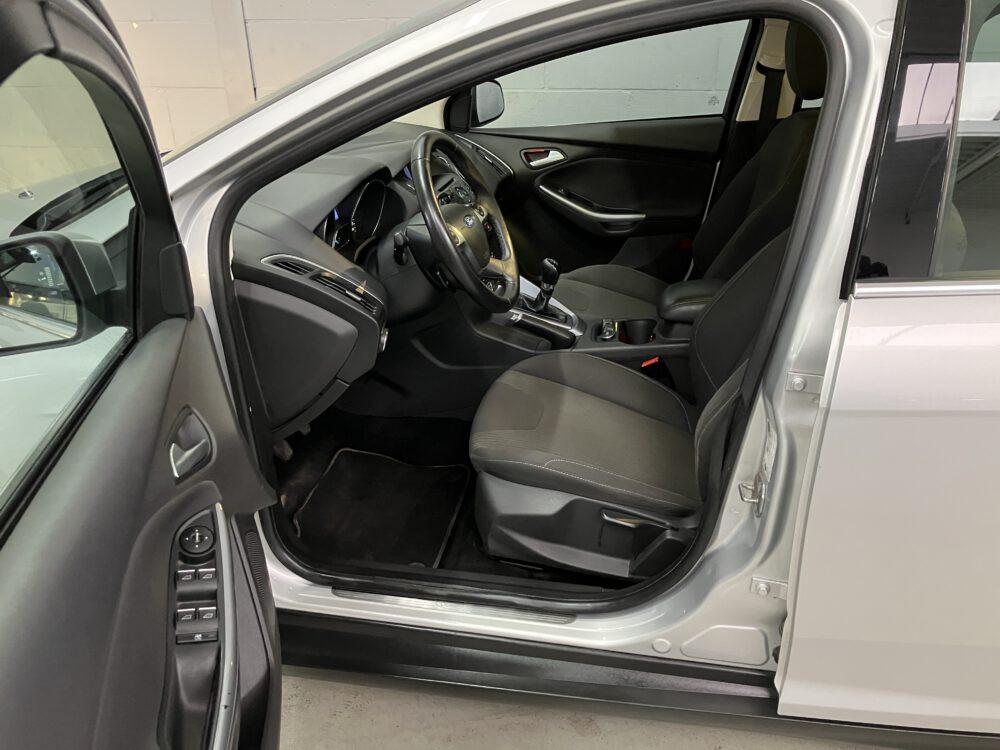 Ford Focus Wagon 1.0 EcoBoost Titanium