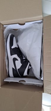 NIKE AIR JORDAN