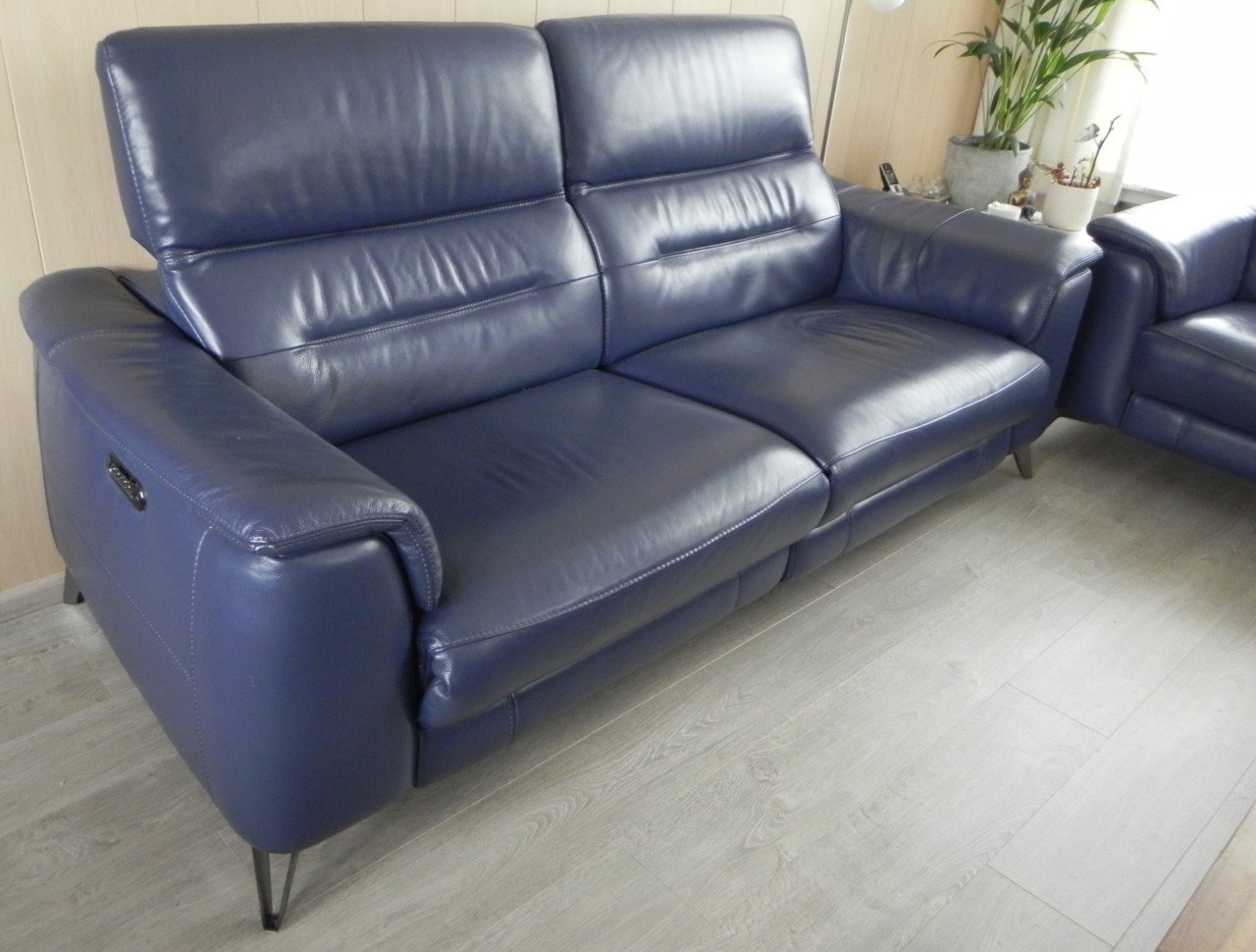 Te koop 2 ½ en 2 zits lederen bankstel