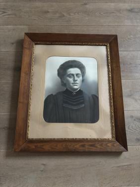 Antiek Levensgroot Damesportret – Originele lijst – Rotterdam 1953