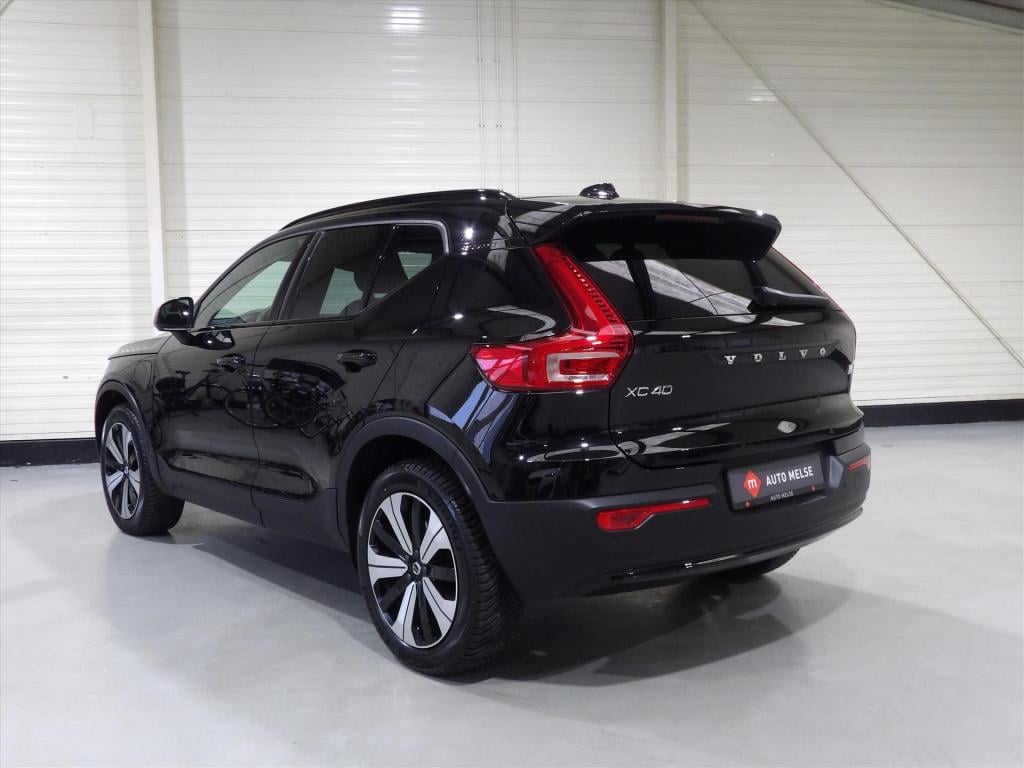 Volvo XC40 t5 plug-in hybrid 262pk aut plus dark