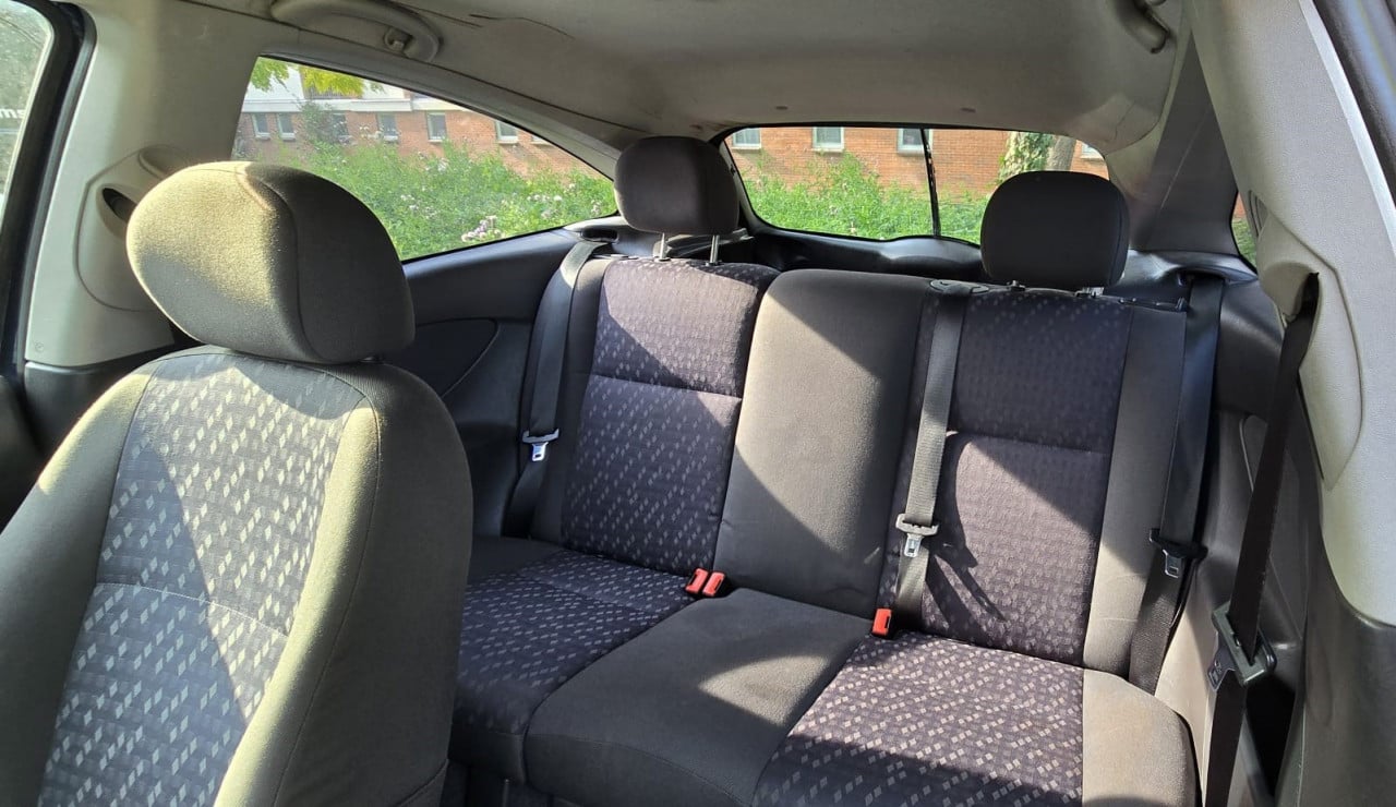 Ford Focus 1.4 I 3D 2001 Blauw