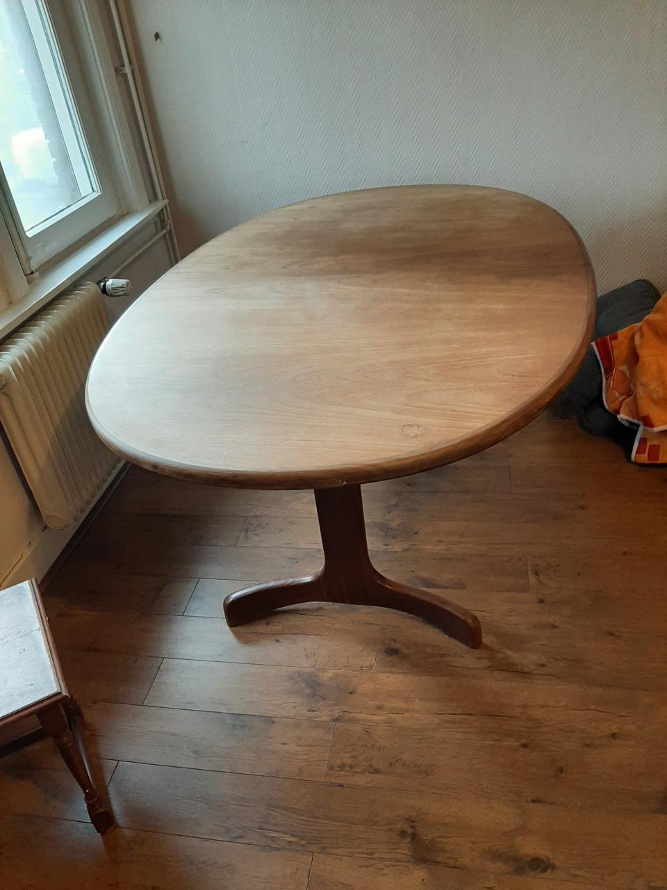 Uitschuifbare tafel