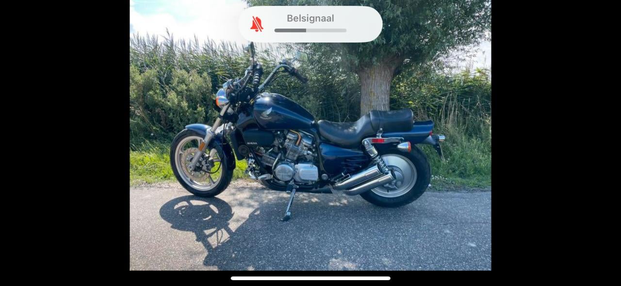 Te koop mijn  Honda VF700C, super Magna, bjr. 1990..