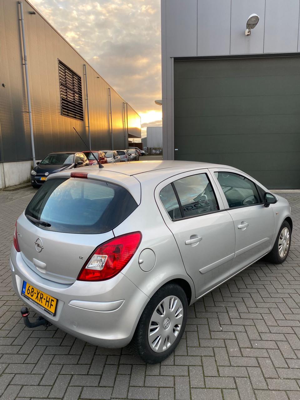Opel Corsa 1.2 16V 5D WR 2007 Grijs | NAP | NIEUWE APK!