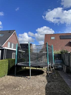 Trampoline