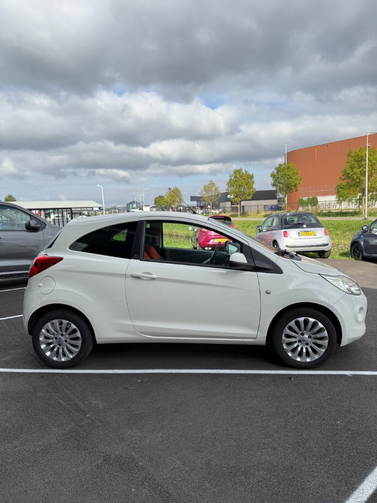 Ford KA 1.2 - titanium - airco