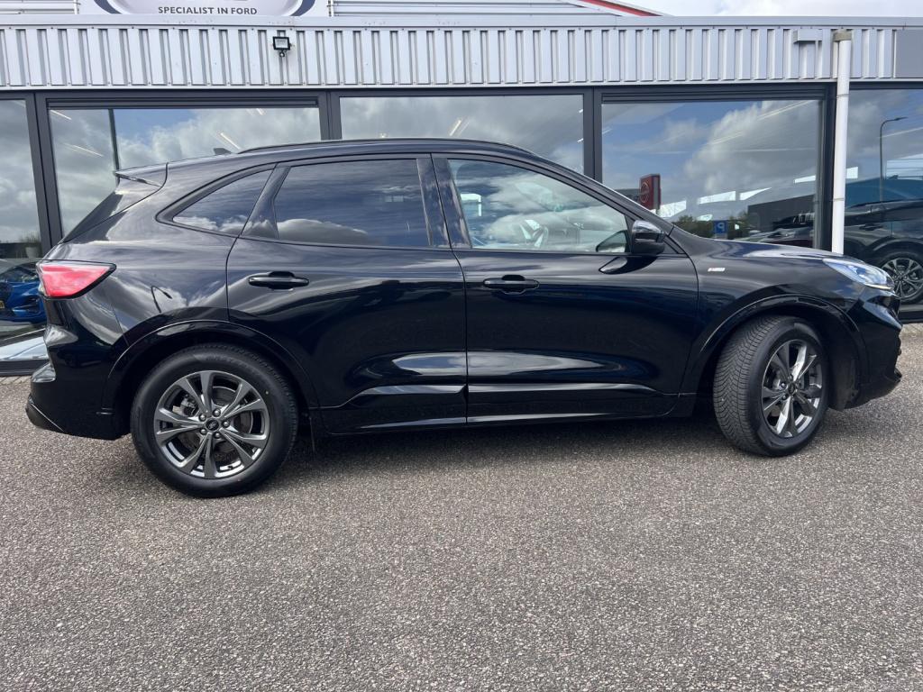 Ford Kuga 1.5 ecoboost 150pk 2wd st-line x voorruitverwarming , stoel en st