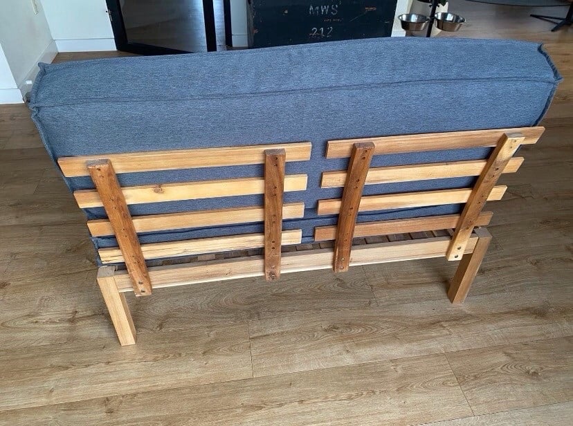 Tuinbankje te koop!