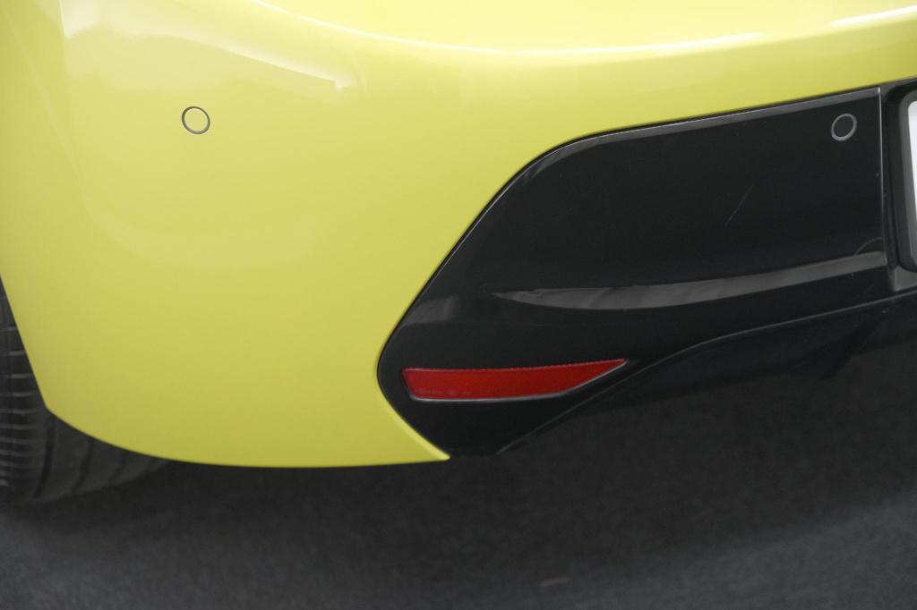 Peugeot 208 1.2 hybrid 100 e-dcs6 allure | apple carplay | parkeersensoren 