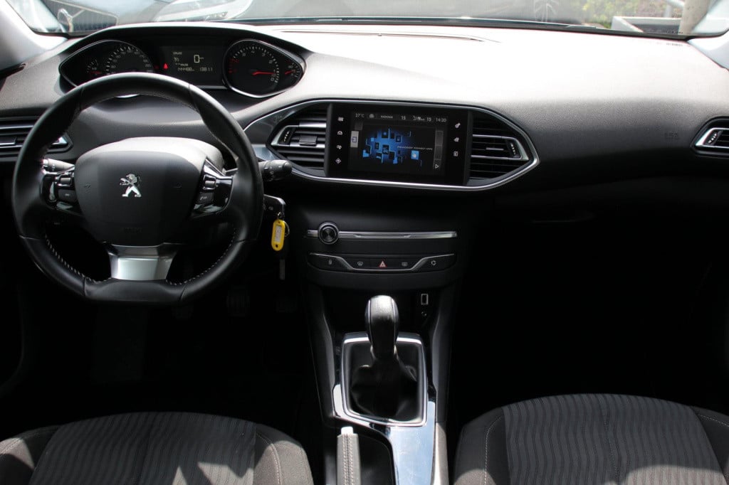 Peugeot 308 1.2 puretech active - cruise - navi - pdc - dis.riem 2024 v.v.!
