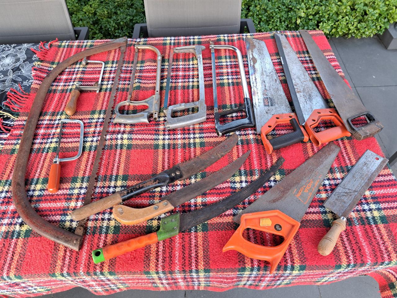 Tuingereedschap, klusjes dienst, diverse zagen etc.