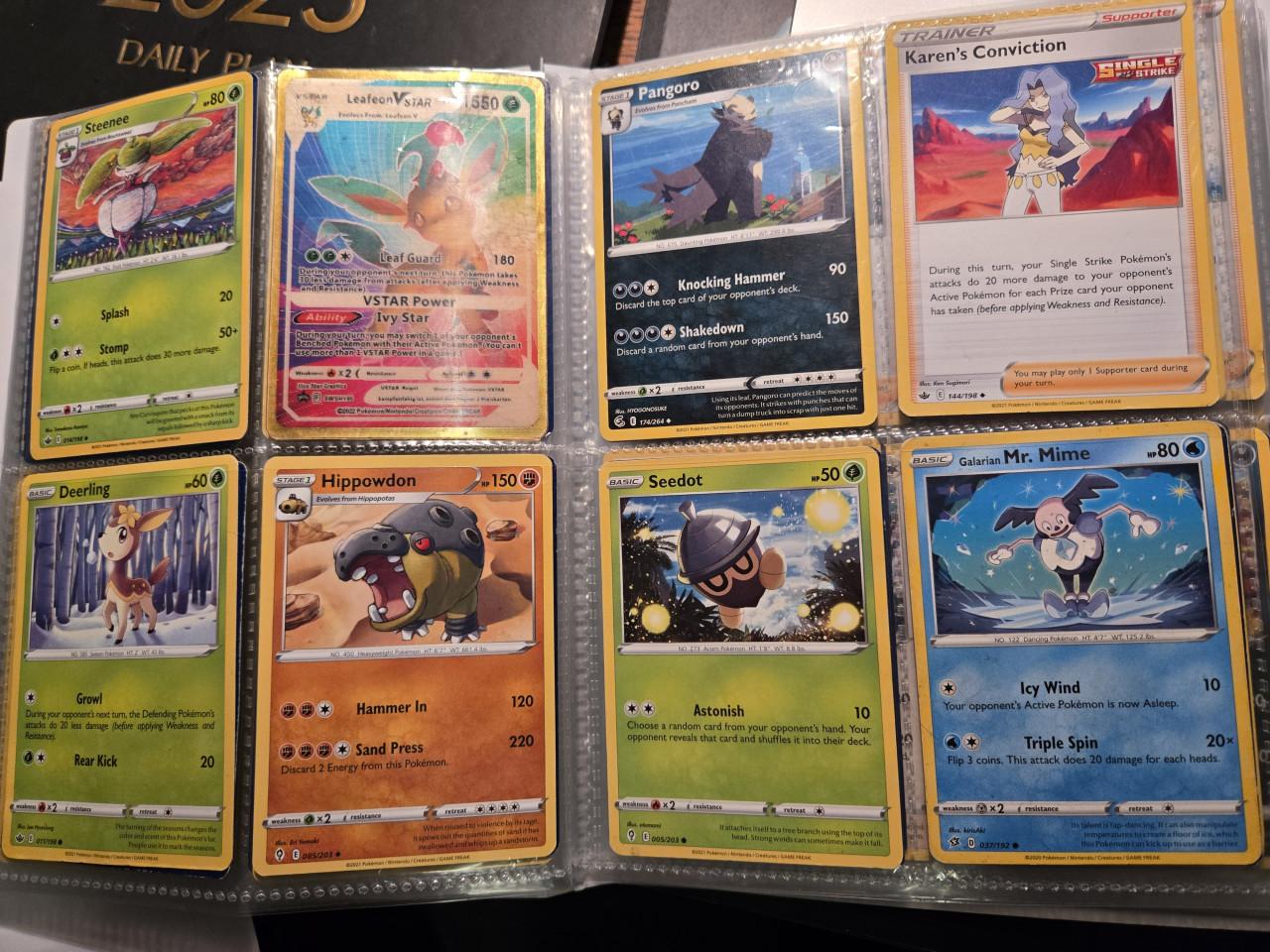 Pokemon verzamelkaartjes, 2 mapjes met 169 stuks