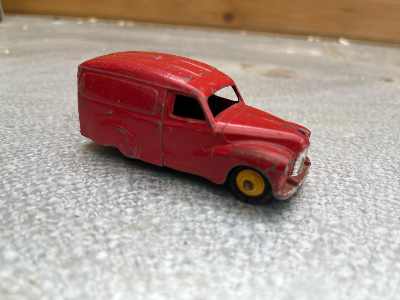 Dinky toys 6 stuks