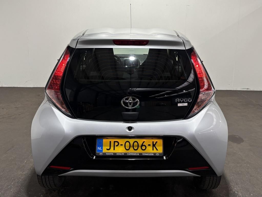 Toyota Aygo 1.0 vvt-i x-play