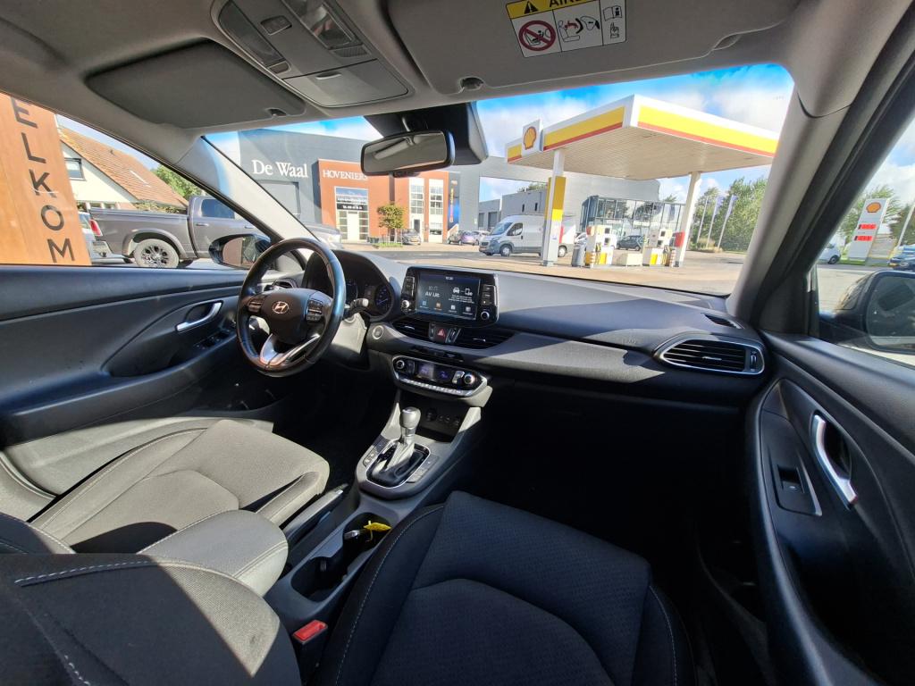 Hyundai I 30 wagon 1.4 t-gdi premium | camera | carplay | radio | trekhaak 