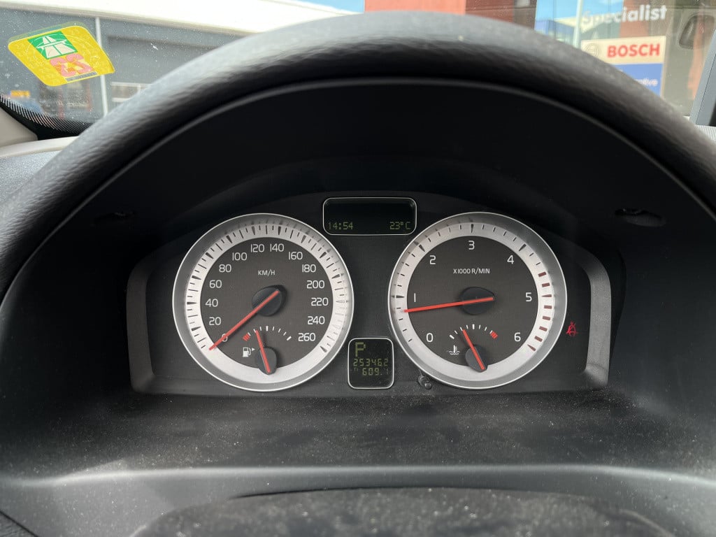 Volvo C70 convertible 2.0 d3 5 cilinder aut. summum | leer | nav | memory |