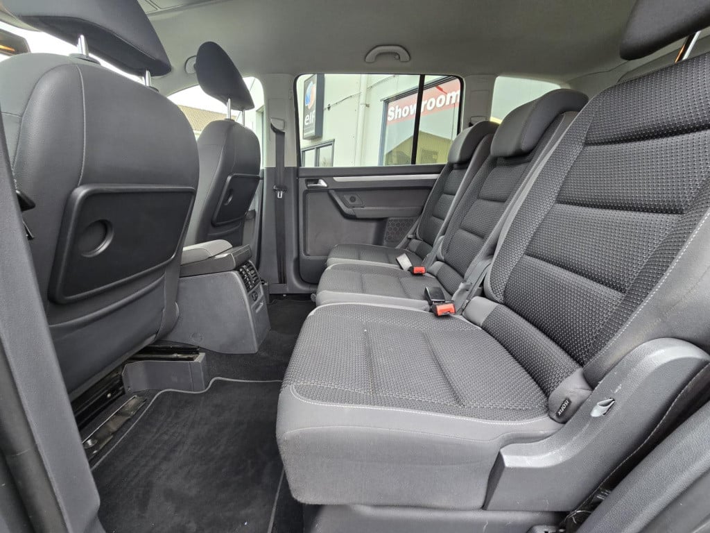 Volkswagen Touran 1.4 tsi comfortline automaat!