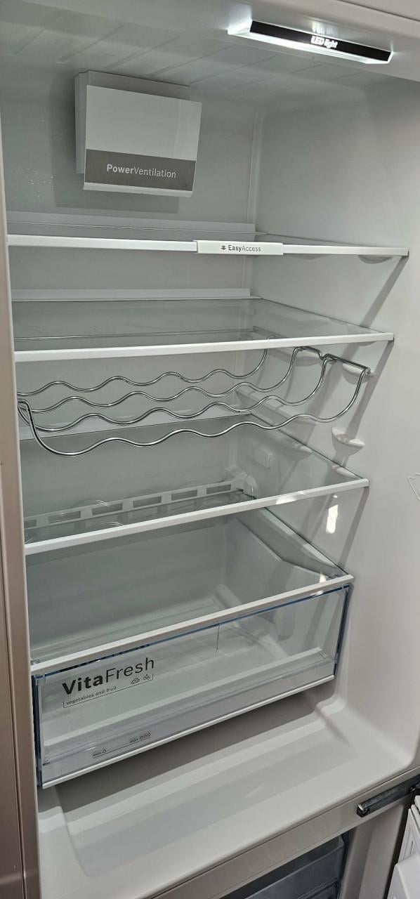 Bosch koel-vriescombinatie KGV33VW31S in prima staat