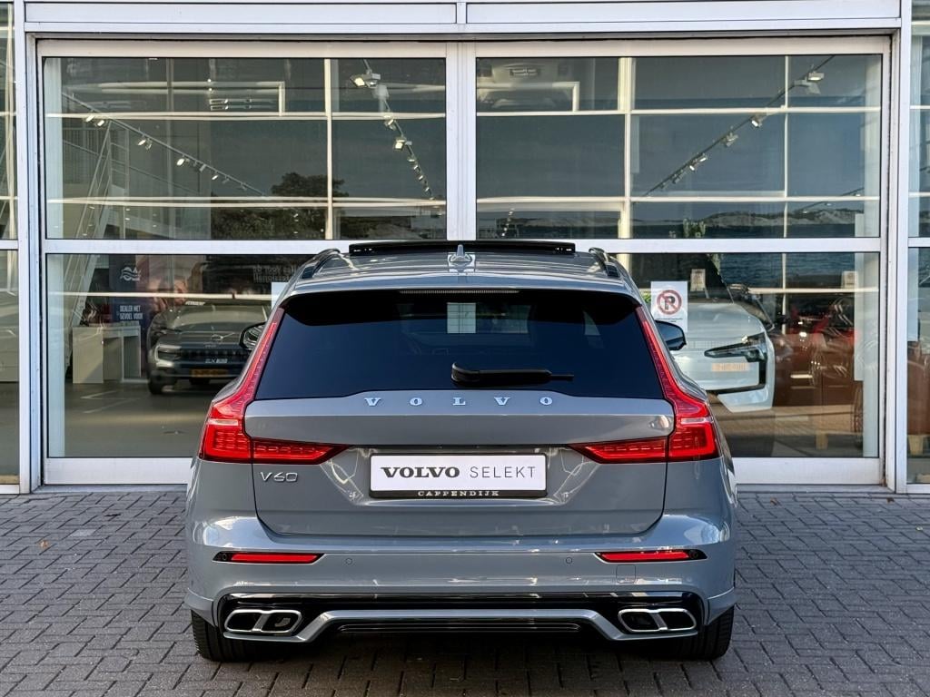 Volvo V60 t6 398pk recharge r-design| panodak| adap.cruise| 360camera| sty
