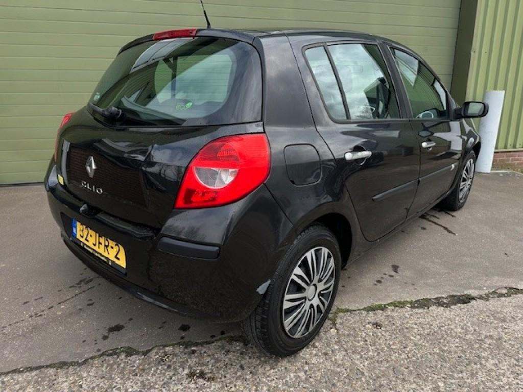 Renault Clio 1.2 - 16v collection