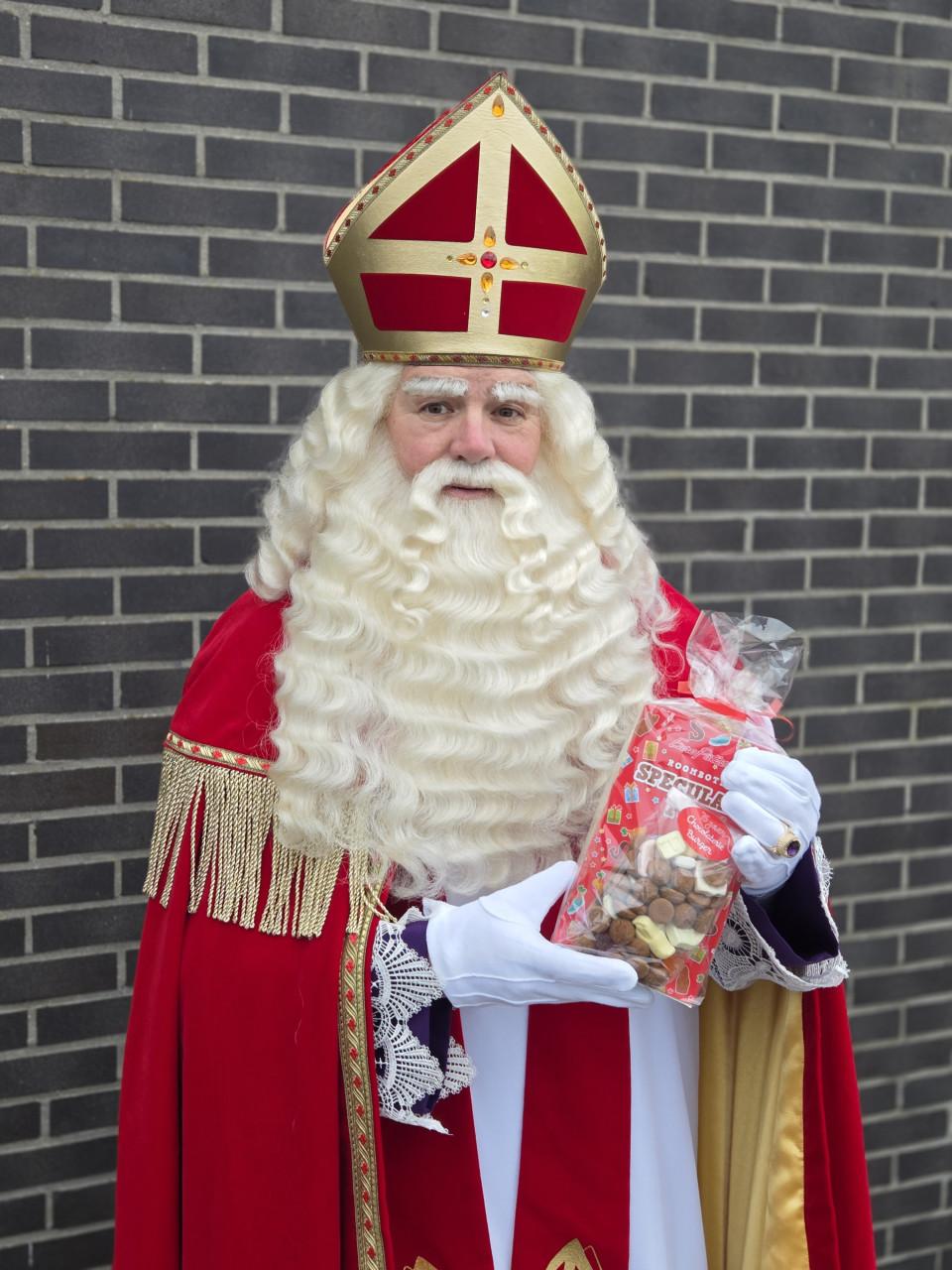 Boek nu een bezoek van sint en zijn pieten