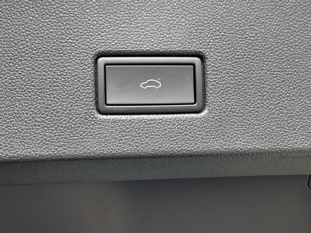 Volkswagen T-roc 1.5 tsi 150pk dsg style carplay | camera | keyless | elek.