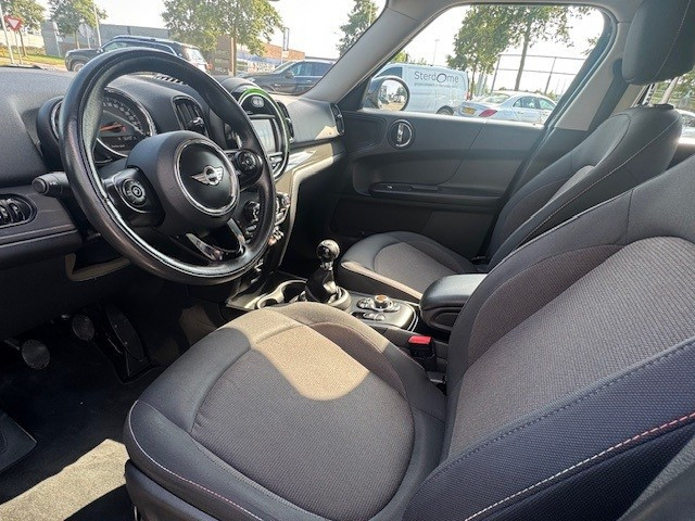 Mini Countryman mini 1.5 cooper 1.5 cooper i 136 pk l navigatie i parkeerse