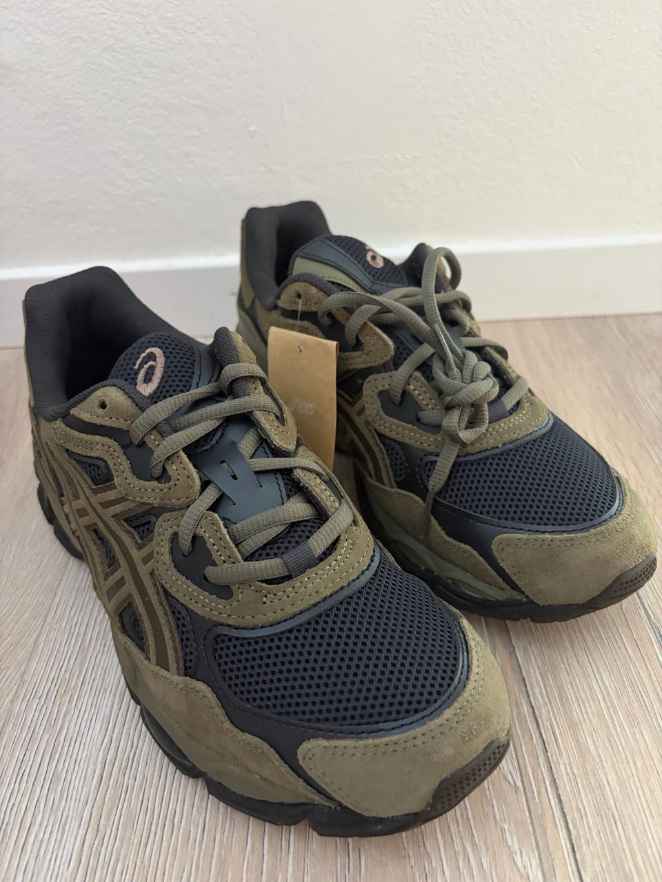 Asics loden green maat 42