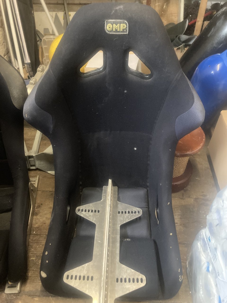 Te koop twee kuipstoelen