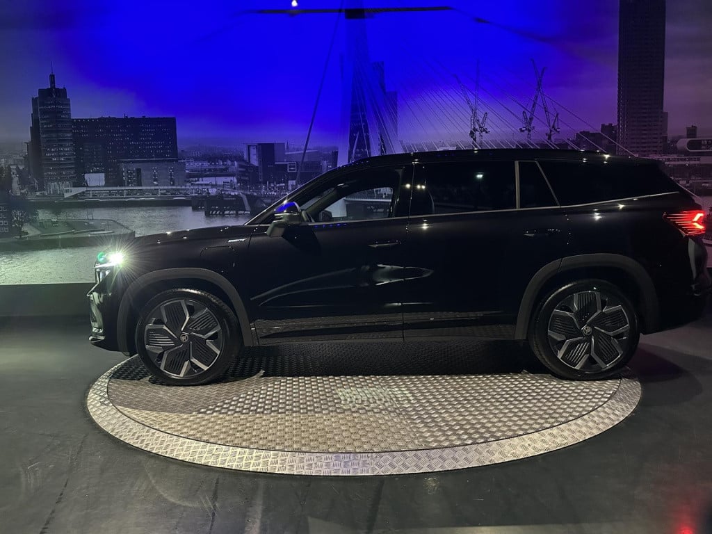 Skoda Kodiaq 1.5 tsi phev sportline business nieuw!! *pano*trekhaak*20 inch