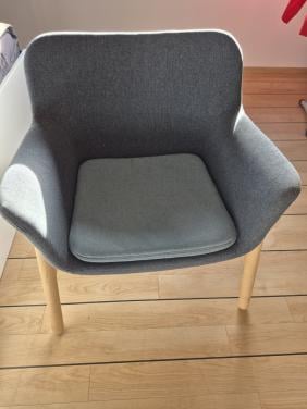 Fauteuil grijsblauw met hout