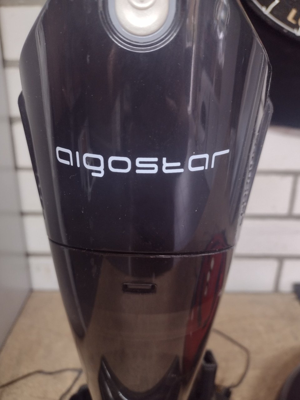 Te koop: Steel Stofzuiger en Robot Stofzuiger.