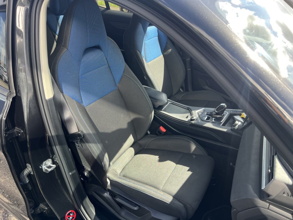 Lynk & Co 01 1.5 261pk plug in hybrid , 360 camera , pano dak , adaptive cc