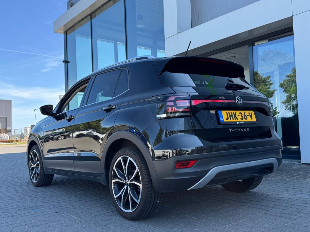 Volkswagen T-cross 1.5 tsi style * 150 pk * camera * stoelverwarming * clim