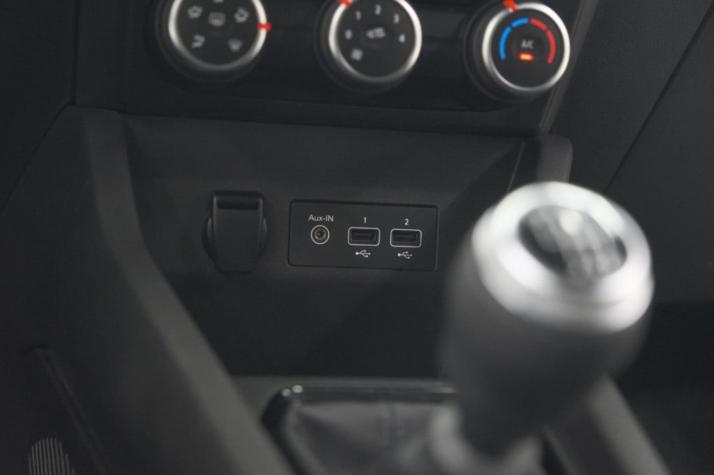 Renault Clio tce 90 equilibre | parkeersensoren | apple carplay | cruise co