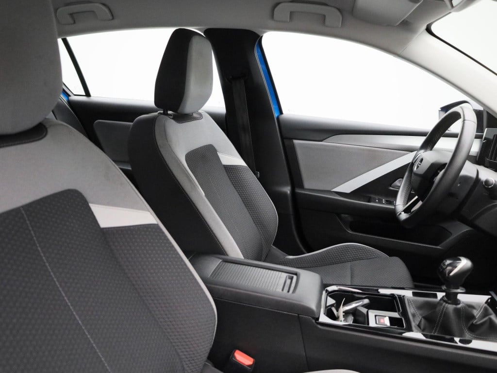 Opel Astra 1.2 edition