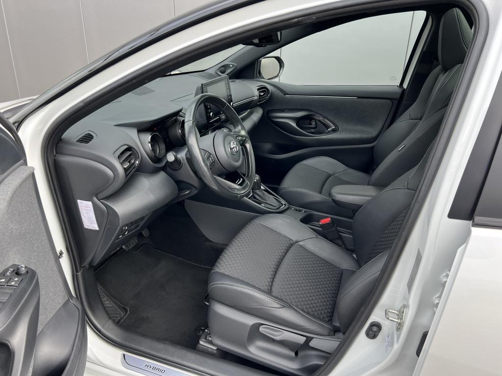 Toyota Yaris 1.5 hyb. executive | nl auto | dealerondehouden | hud | jbl au