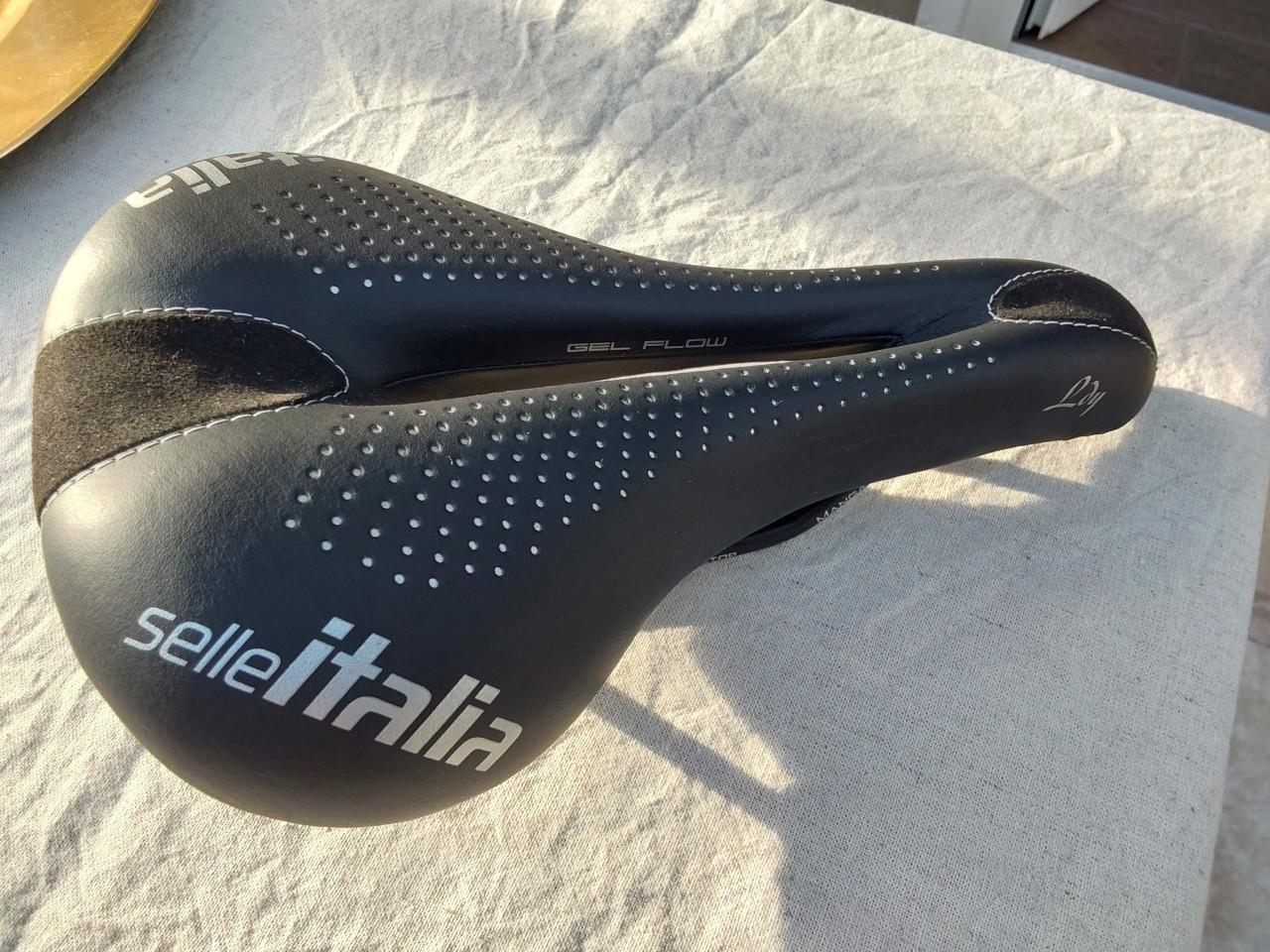 Fietszadel dames selle italia