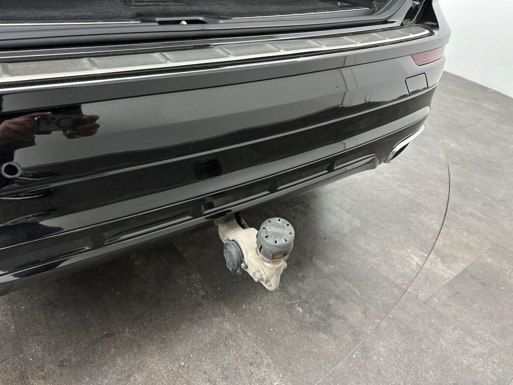 Volvo XC60 2.0 d4 r-design leder camera trekhaak