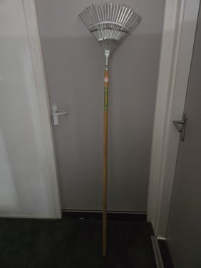 Bladhark met stalen tanden, Topcraft 180cm Klein beetje roest op tanden.