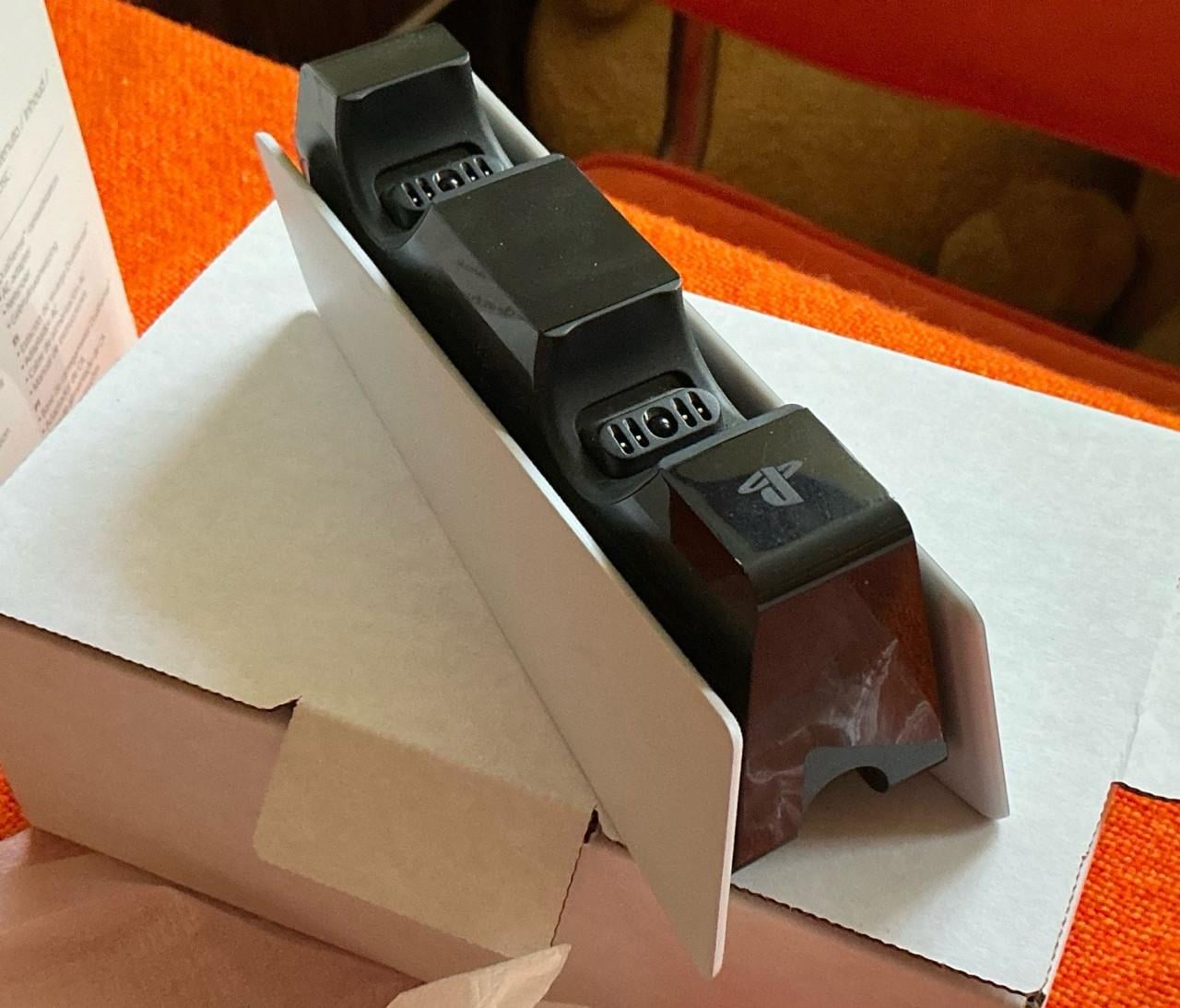 Sony playstatio ps5 dualsense  charging station