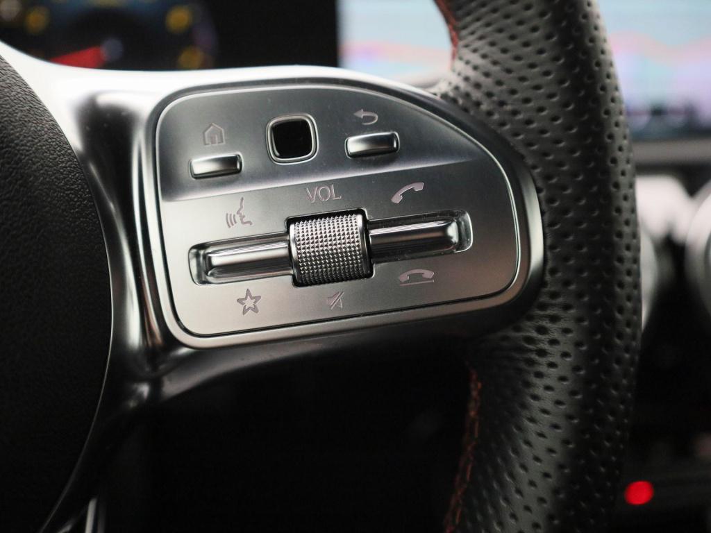 Mercedes-Benz A-Klasse 180 business solution amg | automaat | navigatie | s